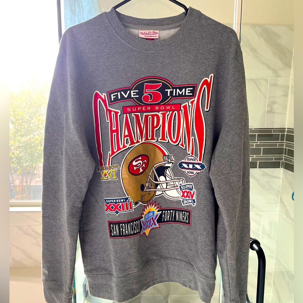 49ers Mitchell & Ness Sweatshirt. Sz: M. Excellent condition.